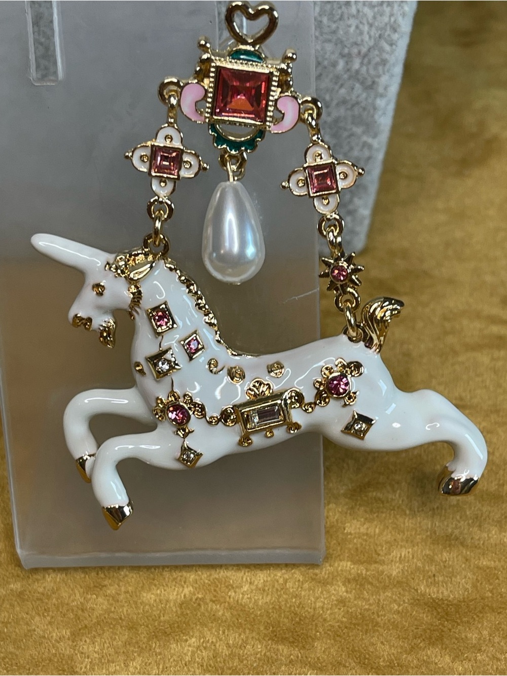 New FJ horse earrings